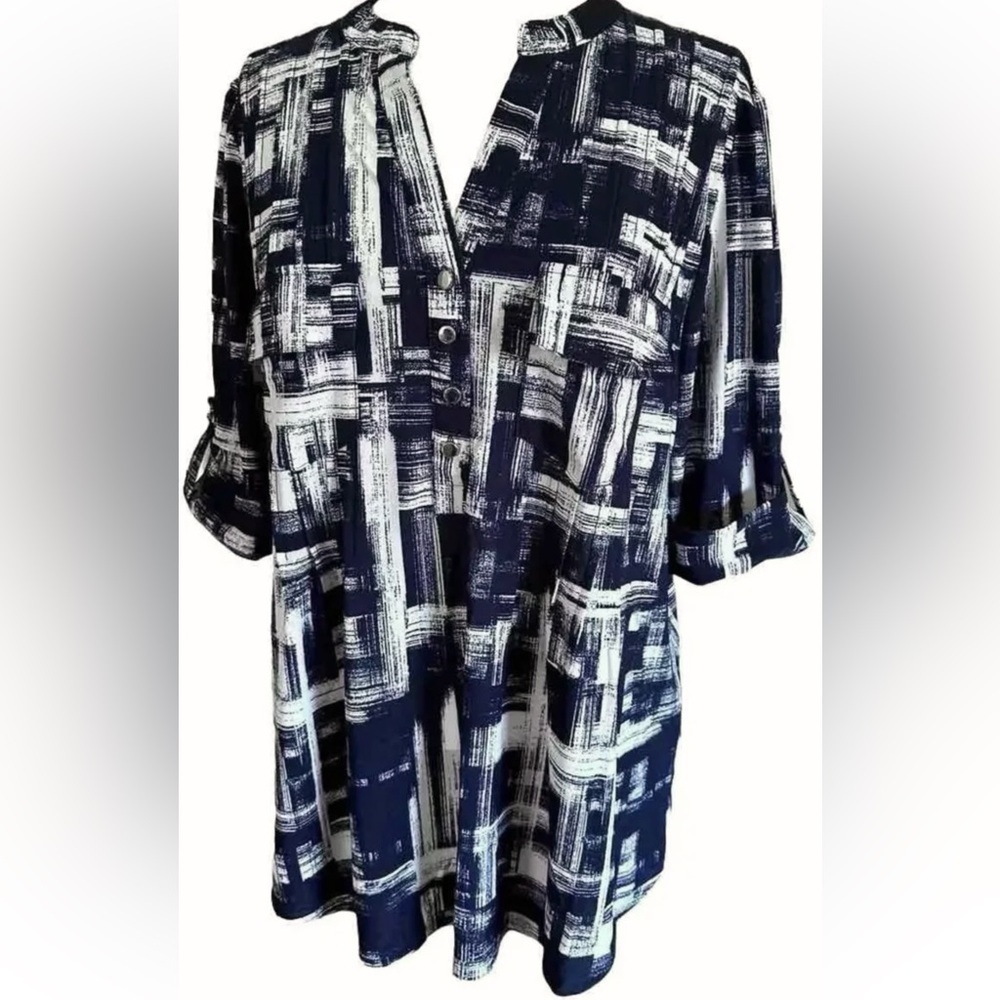 COCOMO 2X Blue White Plus Size elbow sleeve women's Blouse top tun… - Picture 3 of 10